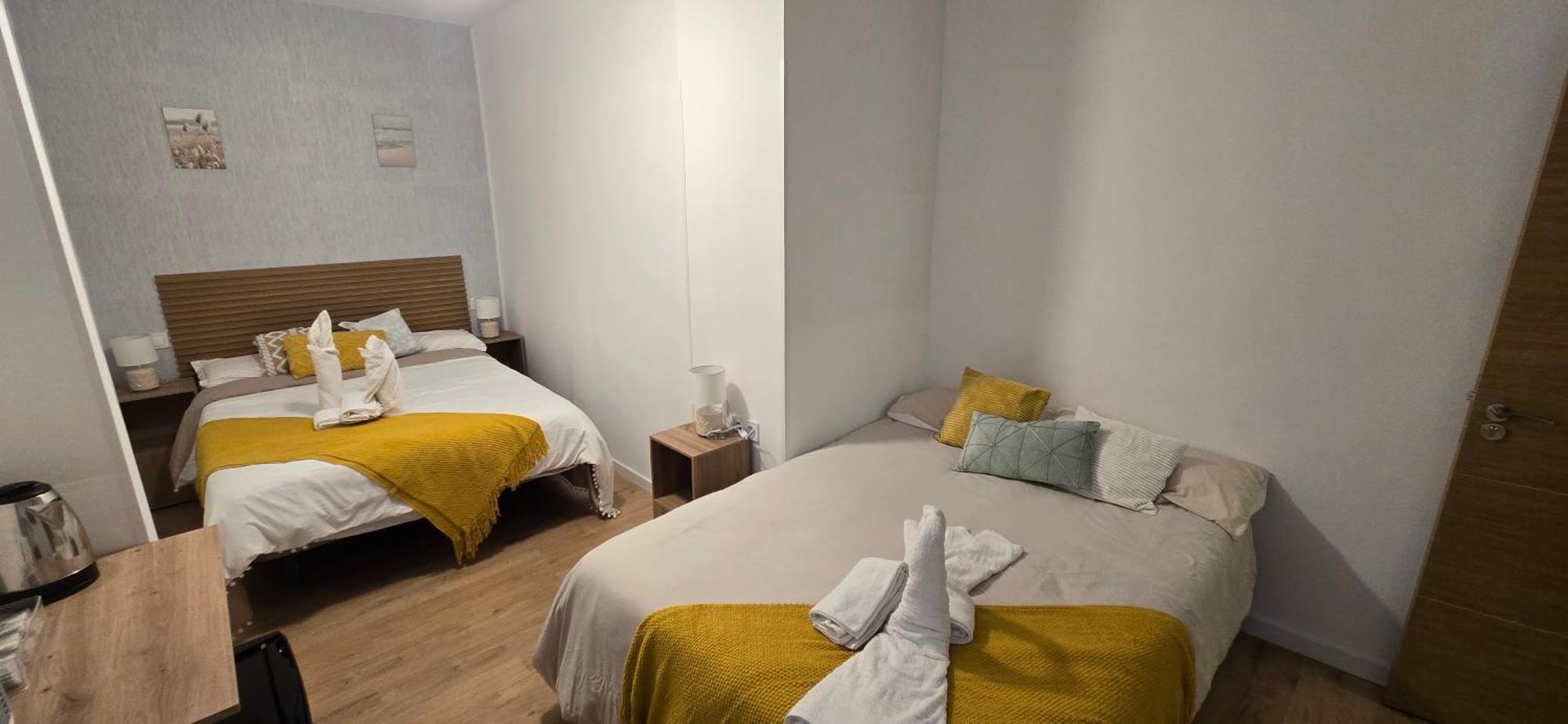 Habitaciones Universal Madri Exterior foto
